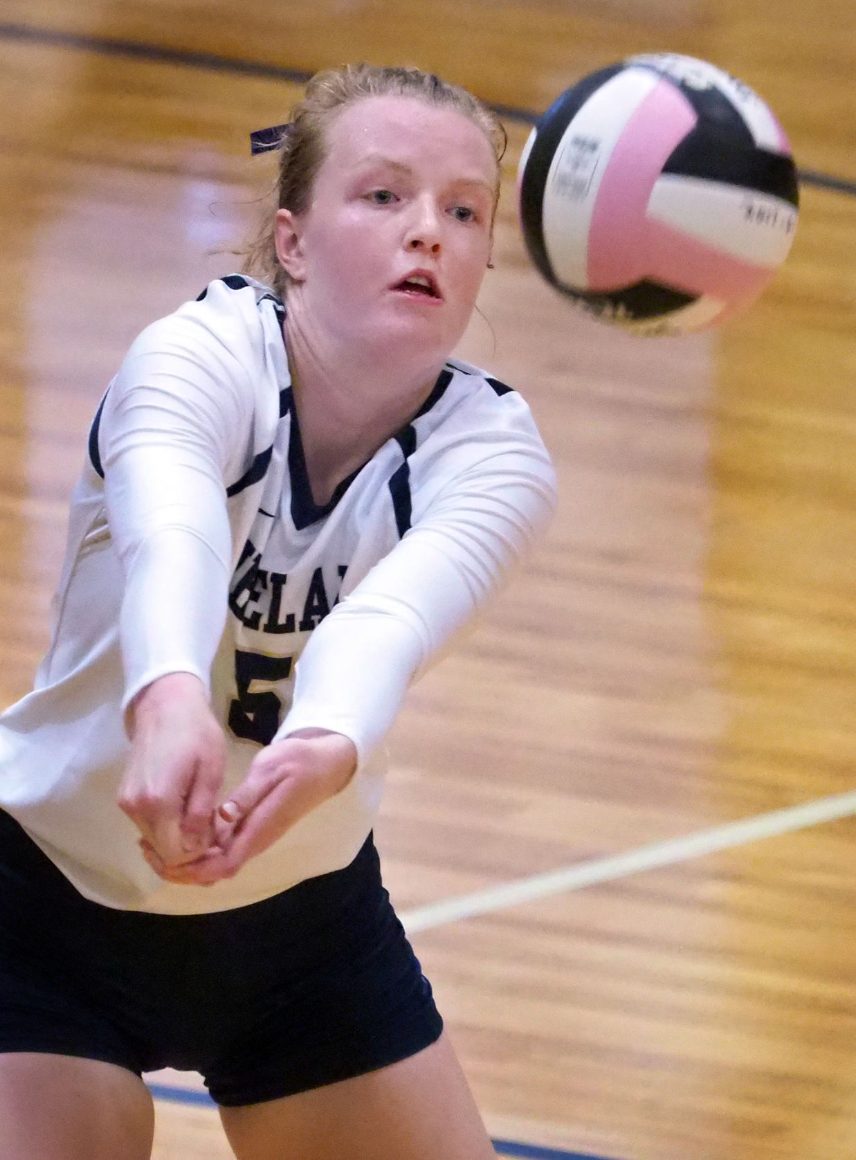 Council Bluffs Thomas Jefferson at Heelan volleyball